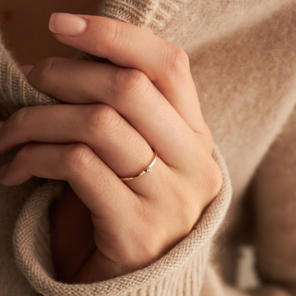 9ct Yellow Gold Forget-Me-Not Stacking Ring