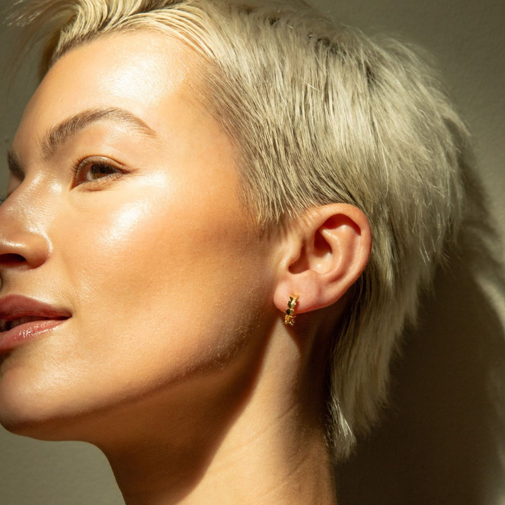 9ct Folded Heart Linear Hoops