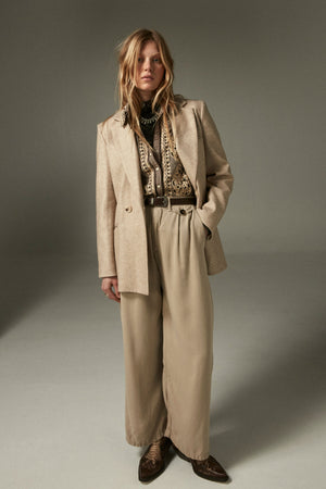 Keaton Trousers In Dune