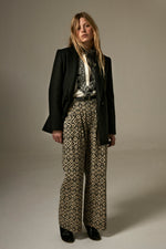Anna Blazer In Noir