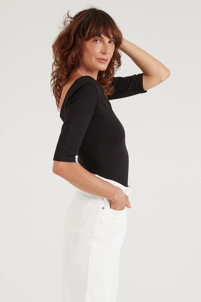 The Criss Cross Ballet Top in Noir